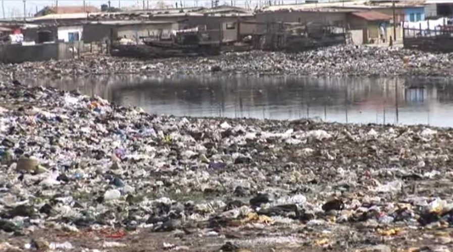 garbage in Ghana
